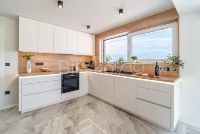 Vila 96 m², Splitska na Braču, bazen i jacuzzi - 10