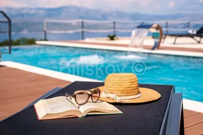 Vila 96 m², Splitska na Braču, bazen i jacuzzi - 4