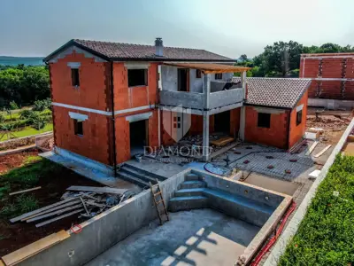 Haus zum Kauf in Rovinj, 220 m² - 4