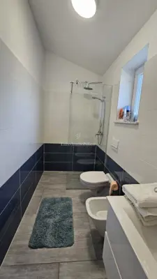 Kuća 240 m², Labin - bazen i uređena okućnica - 7