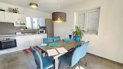Kuća 240 m², Labin - bazen i uređena okućnica - 4