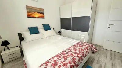 Kuća 240 m², Labin - bazen i uređena okućnica - 10