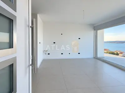 Crikvenica novogradnja – dva stana - prekrasan pogled na krk i more - 13