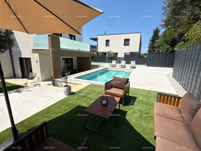Zweietagenwohnung mit privatem pool und grossem garten – poreč - 4