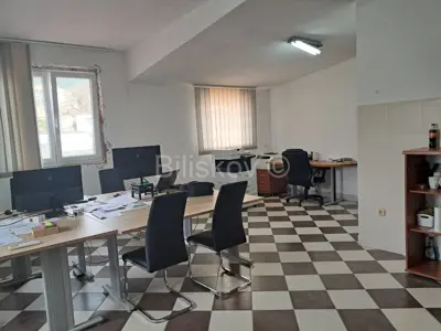 Poslovni prostor 350 m², Sveti Kajo uz glavnu prometnicu - 4