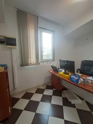 Poslovni prostor 350 m², Sveti Kajo uz glavnu prometnicu - 5