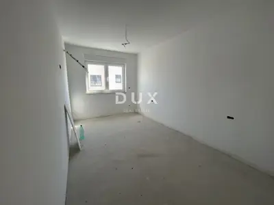 Stan 127 m², Vodice - krovna terasa 102 m² s pogledom na more - 8