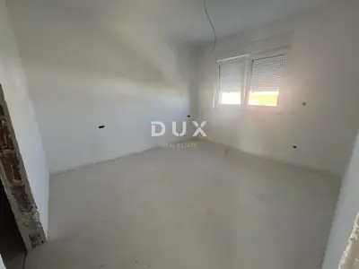 Stan 127 m², Vodice - krovna terasa 102 m² s pogledom na more - 9