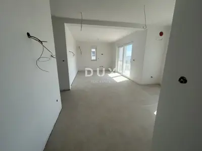 Stan 127 m², Vodice - krovna terasa 102 m² s pogledom na more - 2