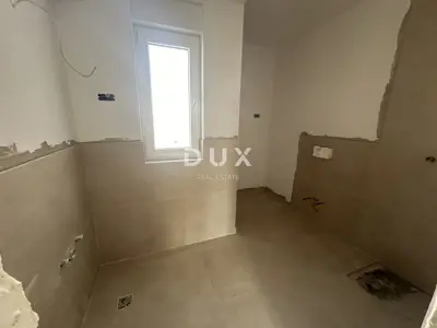 Stan 127 m², Vodice - krovna terasa 102 m² s pogledom na more - 13