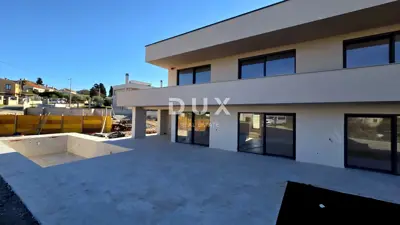 House for sale in Poreč, 307 m² - 2