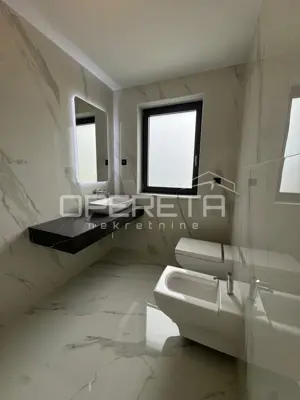 Wohnung zum Kauf in Opatija - Centar, 171 m² - 3