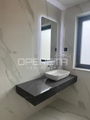 Wohnung zum Kauf in Opatija - Centar, 171 m² - 4