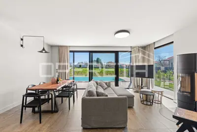 Villa 212 m², Krnica, pool and sun deck