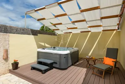 Kuća 149 m², Peruški - kamena vila s bazenom - 7