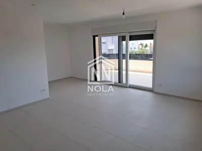 Stan 80 m², Vodice - terasa i parkirno mjesto - 12
