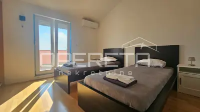 Stan 170 m², Diklovac Zadar - 4 sobe i pogled na more - 7