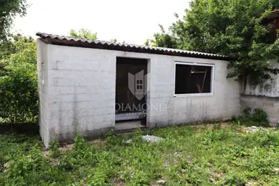 Haus 95 m², Poreč - Rohbauphase und eingezäuntes Grundstück - 7