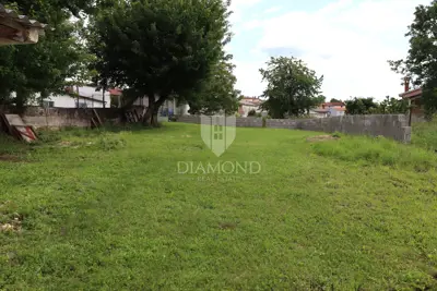 Haus 95 m², Poreč - Rohbauphase und eingezäuntes Grundstück - 6