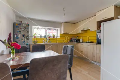 House 360 m², Strmec - 2 apartments and large yard - 18
