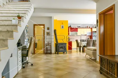 House 360 m², Strmec - 2 apartments and large yard - 5