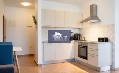 Stan 61 m², Peroj - 2 spavaće sobe, loggia - 4
