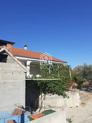 VODICE - freistehendes Haus mit Garten, Garage und Terrasse - 7