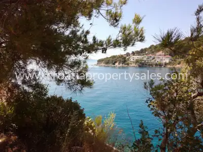 Zemljište, Brač, 5 000 m², 850 000 €