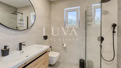 Krk, luxuriöse Maisonettewohnung mit Pool und Wellnessbereich zu verkaufen - 18