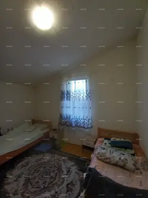 Kuća 165 m², Šišan - dva stana i vrt 360 m² - 9