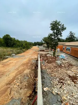 KRNICA - Atraktivno građevinsko zemljište - idealno za vaš novi dom ili investicijski projekt - 3