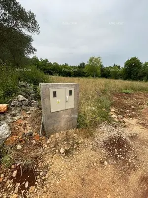 KRNICA - Atraktivno građevinsko zemljište - idealno za vaš novi dom ili investicijski projekt
