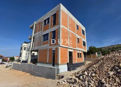 Stan 91,9 m², Žaborić - pogled na more i terasa - 2