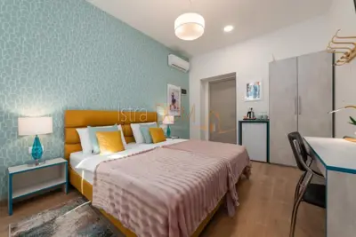 Stan 82 m², Pula Centar - pogled na Giardine - 2
