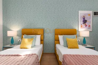 Stan 82 m², Pula Centar - pogled na Giardine - 5