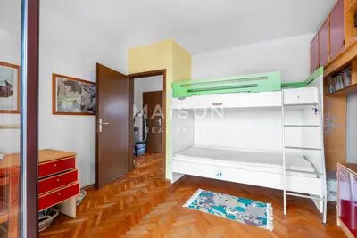 Kuća 230 m², Kostrena - pogled na more i vrt - 11