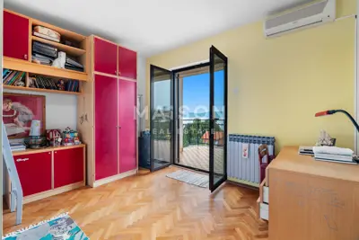 Kuća 230 m², Kostrena - pogled na more i vrt - 10