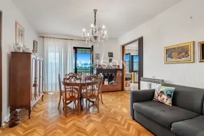 Kuća 230 m², Kostrena - pogled na more i vrt - 4