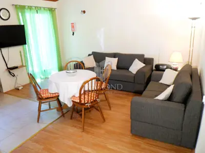 House 318 m², Poreč - 5 bedrooms and 2 bathrooms - 4
