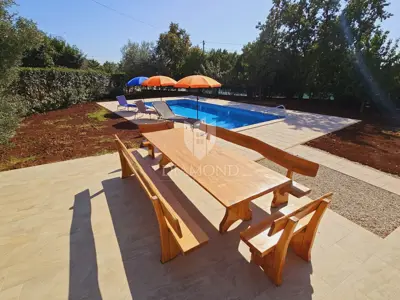 House 318 m², Poreč - 5 bedrooms and 2 bathrooms - 21