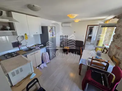 Stan 37 m², Šibenik Dolac - prvi red do mora - 3