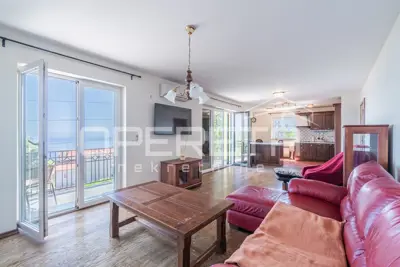 Apartment 98 m², Ičići - 2 bedrooms and terrace