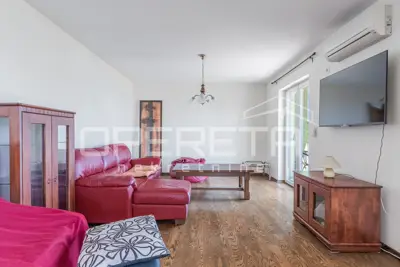 Stan 98 m², Ičići - 2 spavaće sobe i terasa - 2