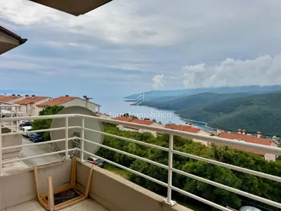 Apartment for sale in Rabac, 105,7 m²