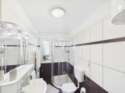 Istra, Rovinj, apartmanska kuća, 120 m², 50 metara od mora - 15