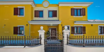 SAMOSTOJEĆA, neposredna blizina mora, cca. 500 metara. - 2