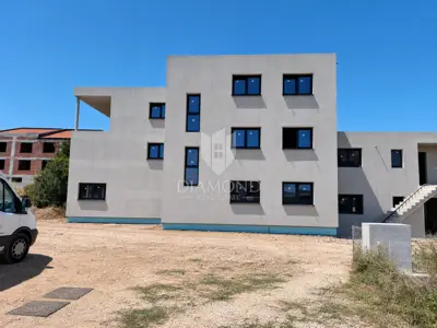 Poreč, okolica, stan sa okućnicom blizu mora - 4