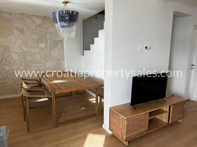 Kamena kuća 215 m², Kaštela - prvi red do mora - 3