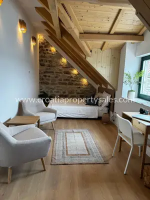 Kamena kuća 215 m², Kaštela - prvi red do mora - 6