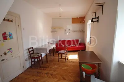 Split, Varoš, 2 stana i dvorište 87 m², dojam kuće - 8